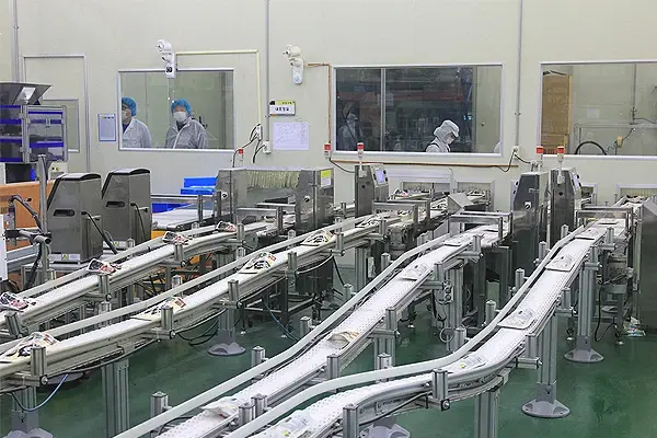 Seaweed production line in the factory